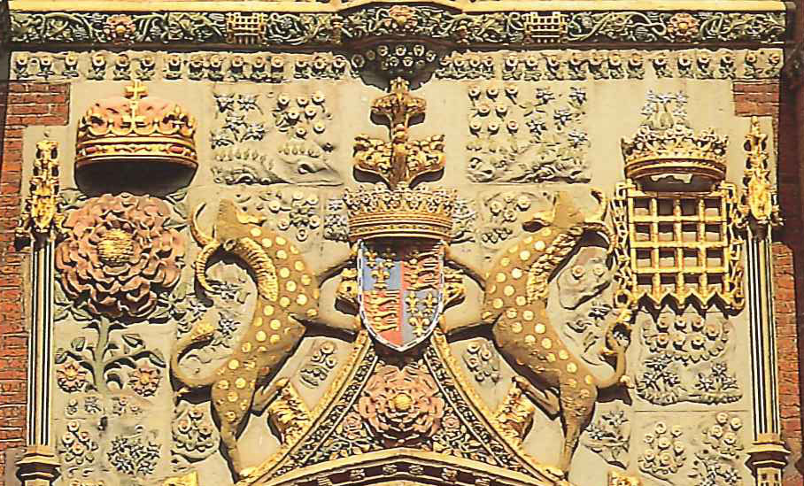 Achievement of arms on the Great Gate