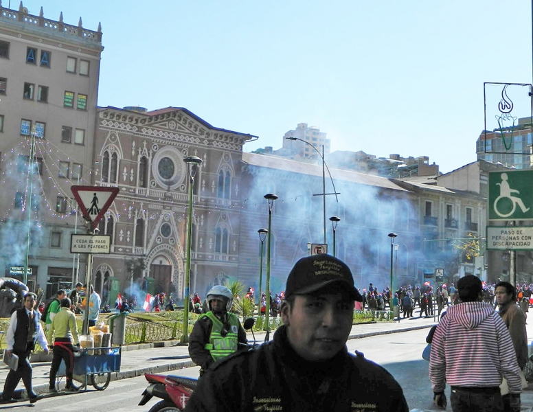 Political unrest in La Paz. Credit: Hannah Mills