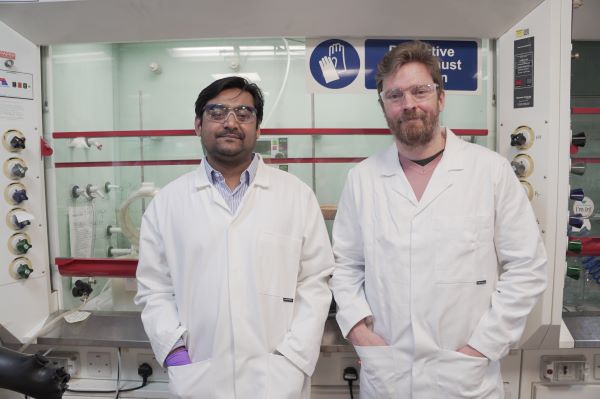 Dr Motiar Rahaman and Professor Erwin Reisner