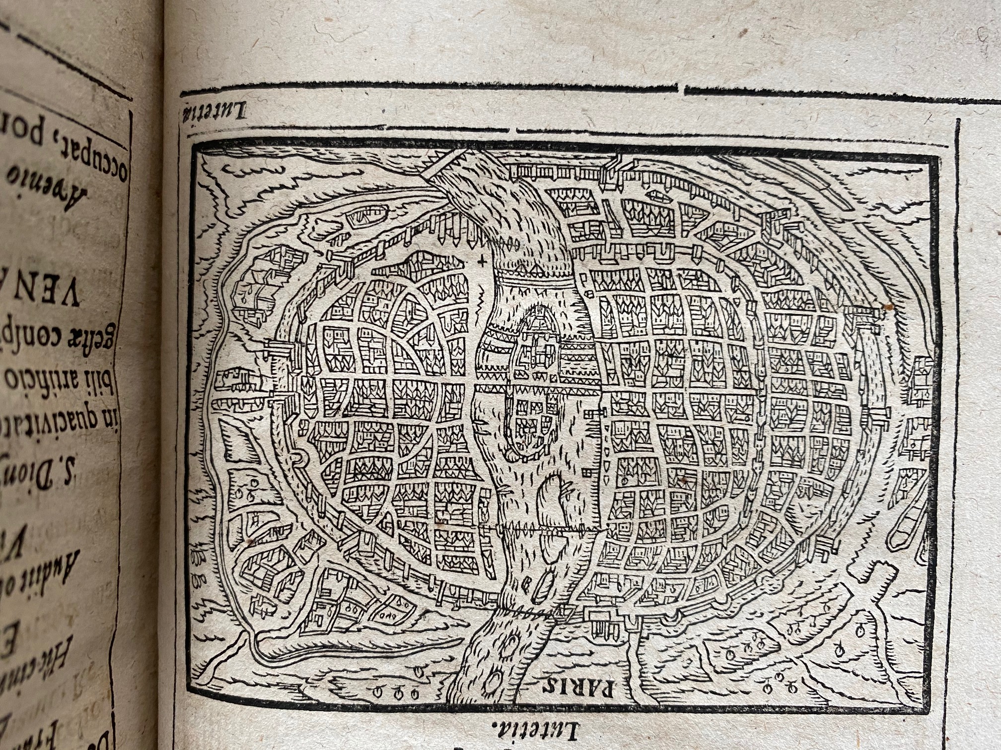 Outline of Paris, 1595