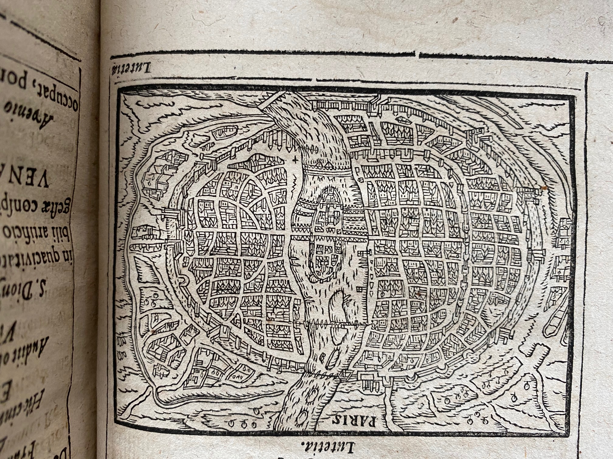 Outline of Paris, 1595