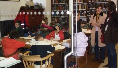 School visit in the Rare Books Room