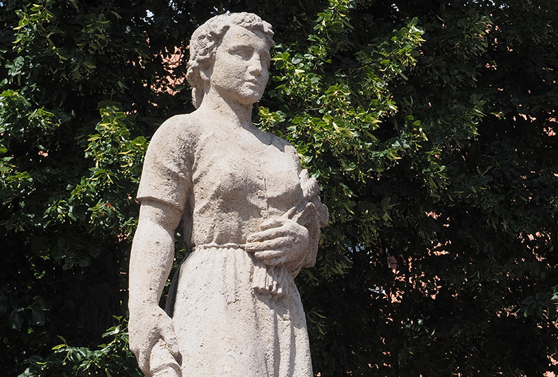 Statue of Katharine Kepler