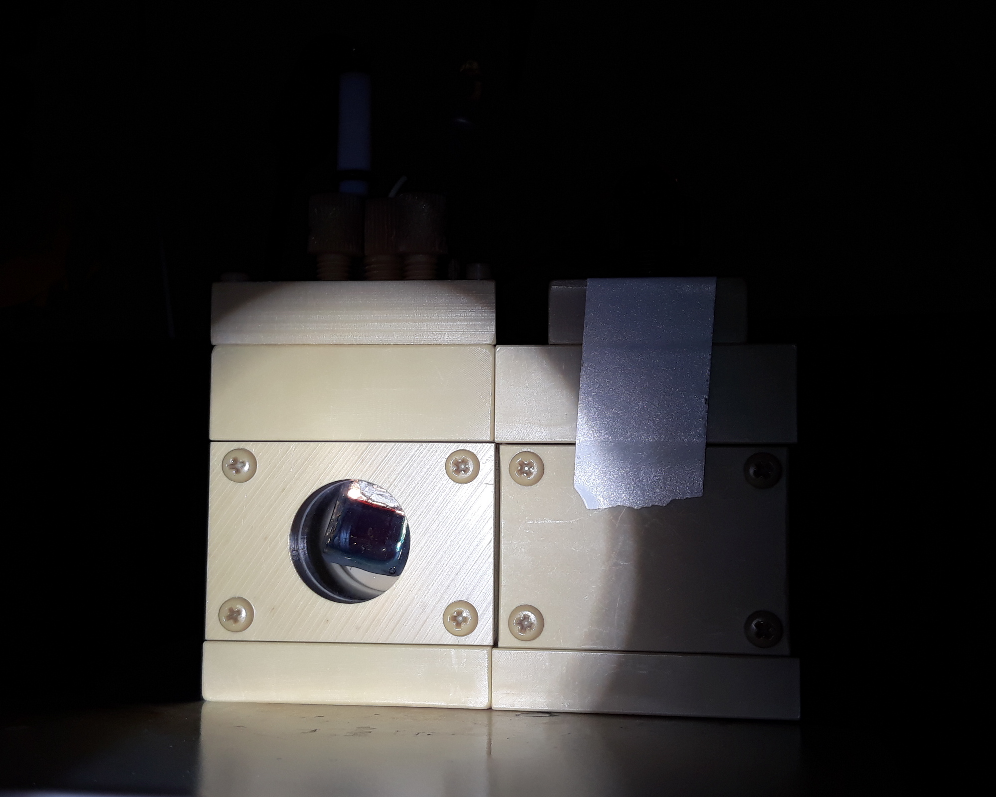 Solar fuel generator credit Virgil Andrei